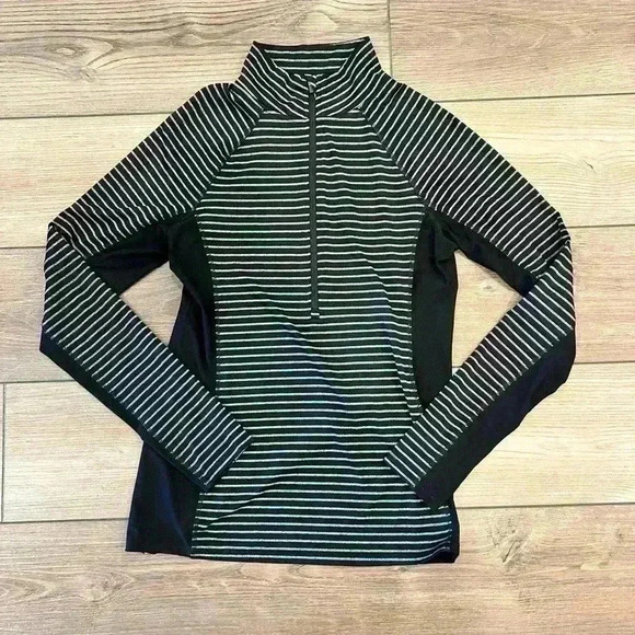 Women’s Half Zip - Picture 1 of 2